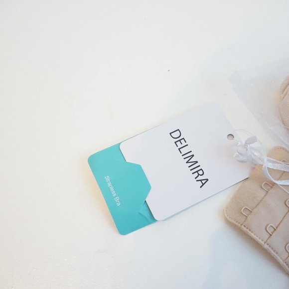 *NWT* Beige Strapless Bra Size 36C - Picture 3 of 3